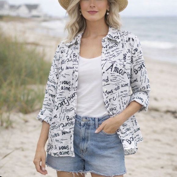 Laura Ashley Tops - Linen Laura Ashley Woman french print black white button cuffed sleeve 1X